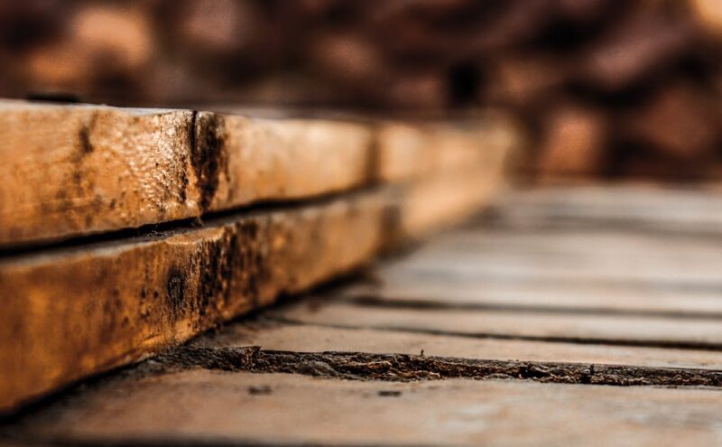 Co to jest więźba dachowa nieimpregnowana?