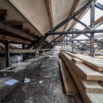 Ile może leżeć więźba dachowa bez przykrycia?